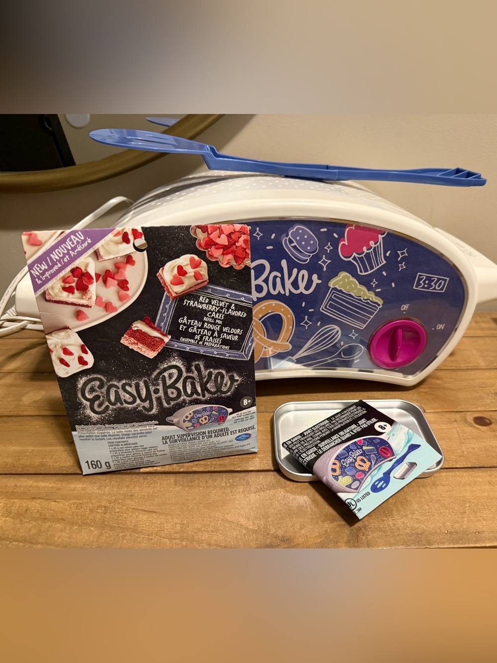 Easy Bake Oven - Picture 3 of 5